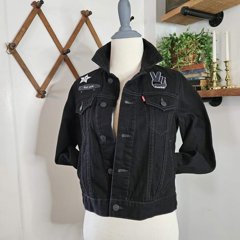 Levi Kids Denim Jacket Small 8/10 Patches Good Jeans Day Job Give Earth A Chance - Picture 2 of 15